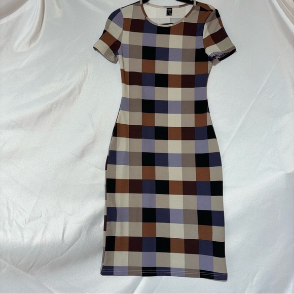 Emery Rose Multi Square Pattern Short Sleeve Dress Size S - Picture 1 of 6